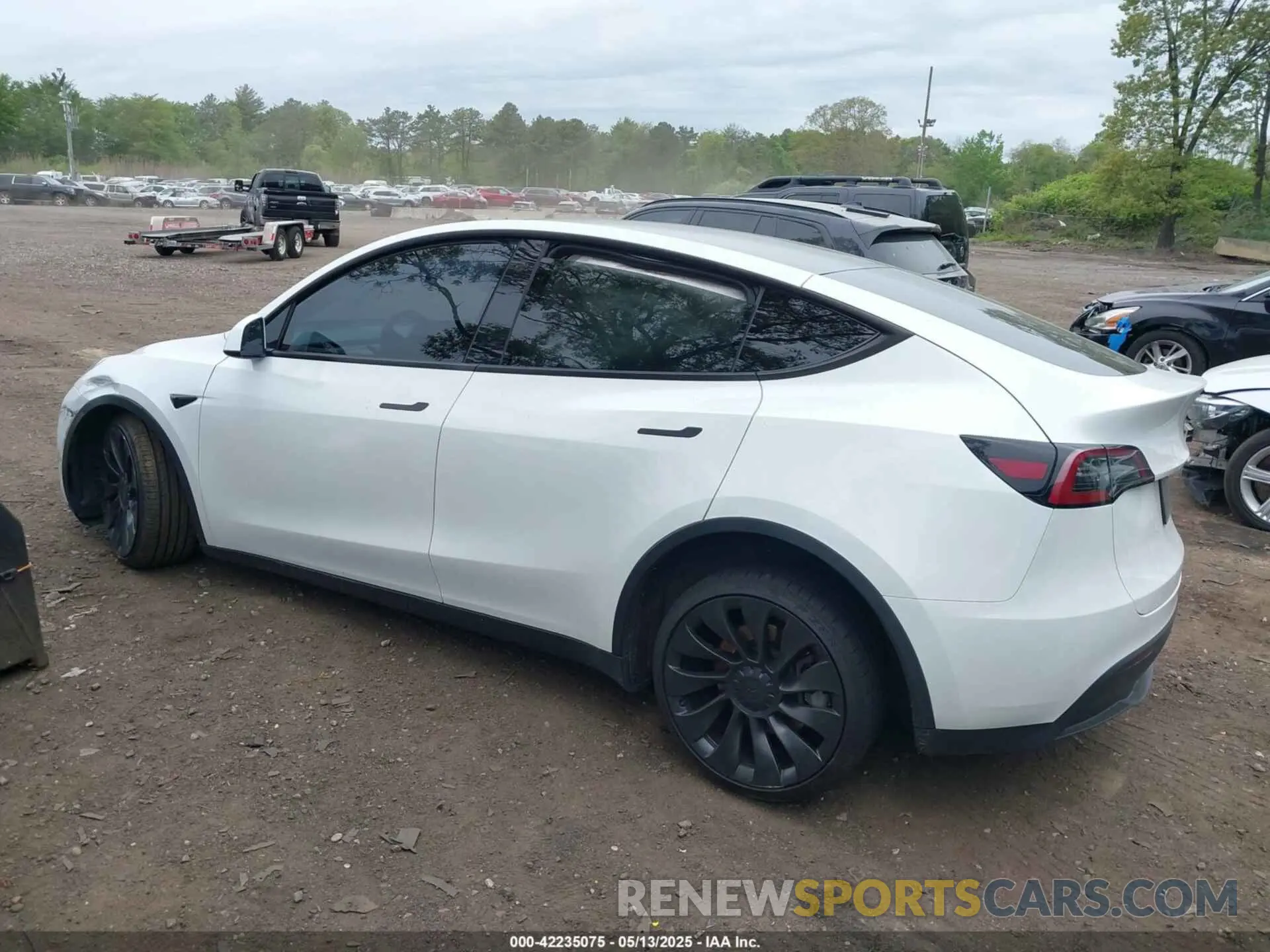 13 Фотография поврежденного автомобиля 7SAYGDEE9PA038770 TESLA MODEL Y 2023