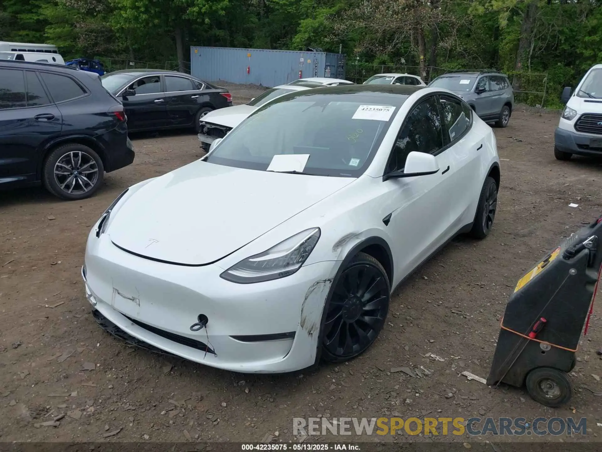 2 Фотография поврежденного автомобиля 7SAYGDEE9PA038770 TESLA MODEL Y 2023