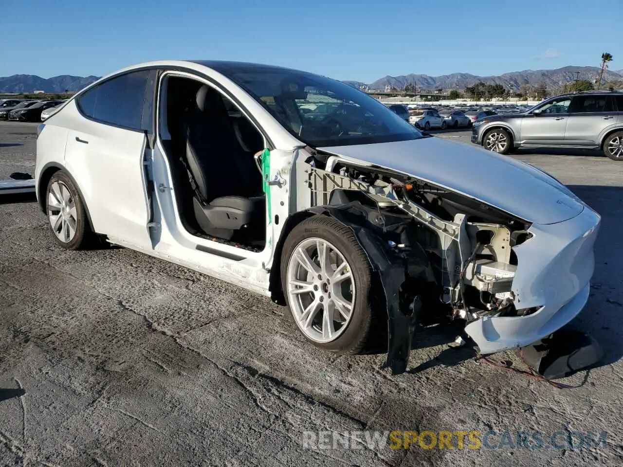 4 Photograph of a damaged car 7SAYGDEE9PA113788 TESLA MODEL Y 2023