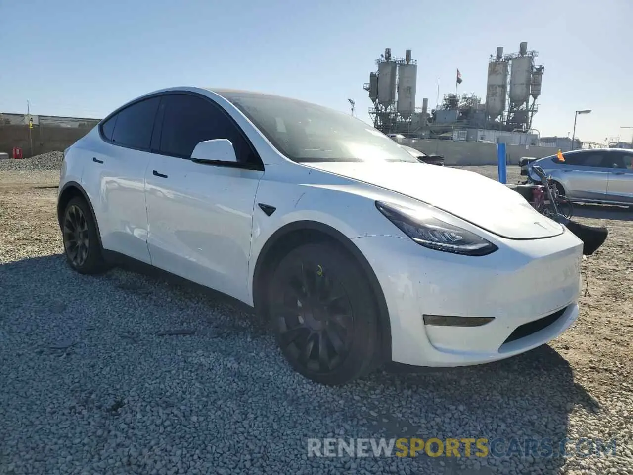 4 Photograph of a damaged car 7SAYGDEE9PA123320 TESLA MODEL Y 2023