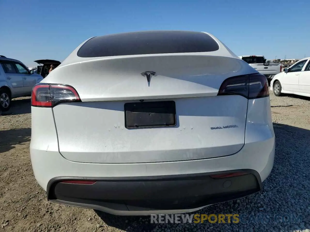 6 Photograph of a damaged car 7SAYGDEE9PA123320 TESLA MODEL Y 2023