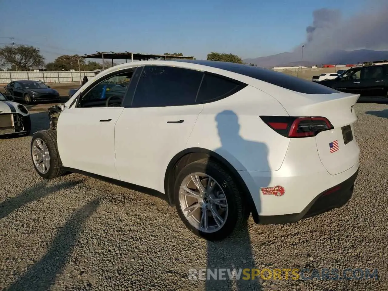 2 Photograph of a damaged car 7SAYGDEE9PA129876 TESLA MODEL Y 2023