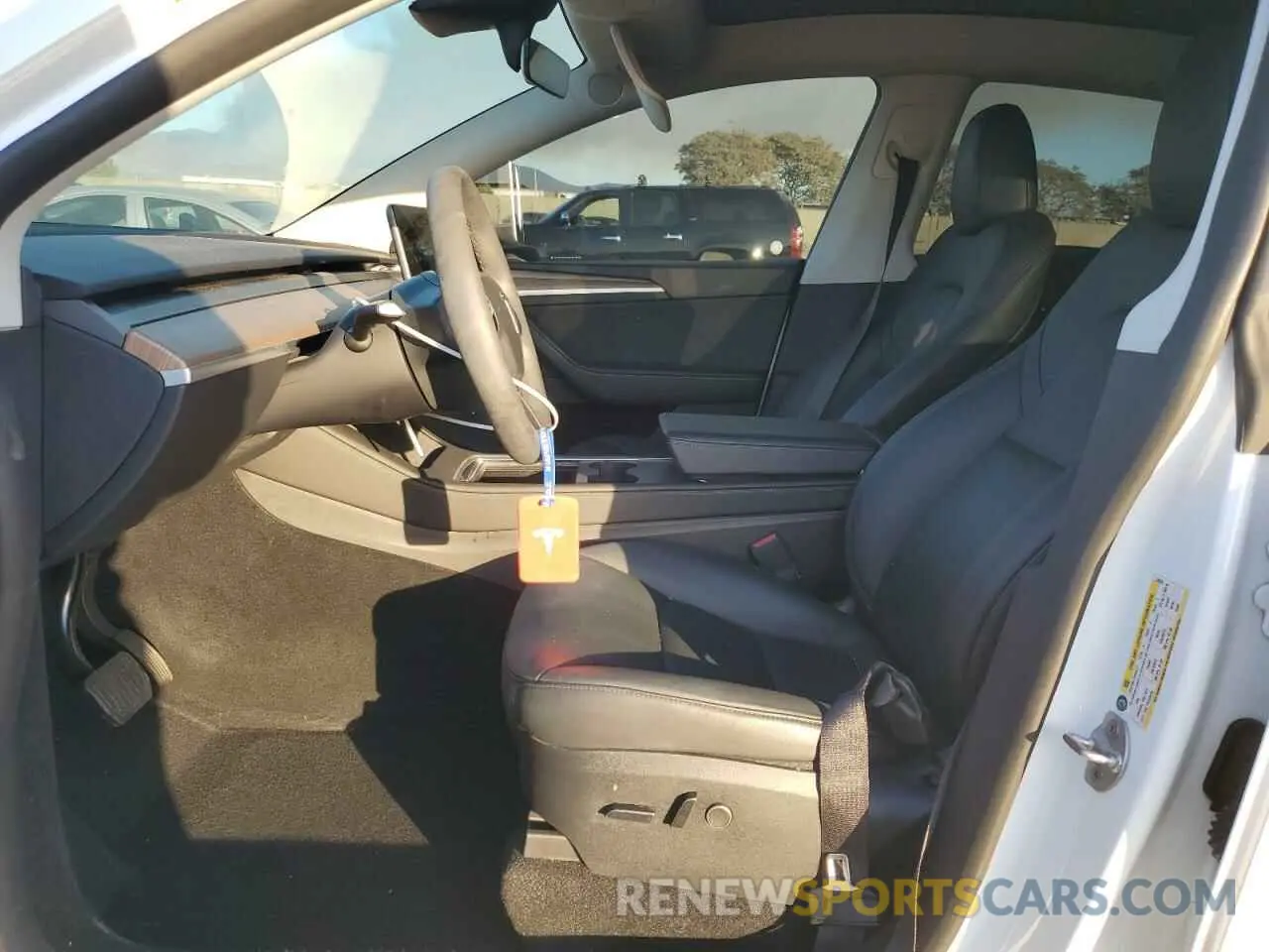 7 Photograph of a damaged car 7SAYGDEE9PA129876 TESLA MODEL Y 2023