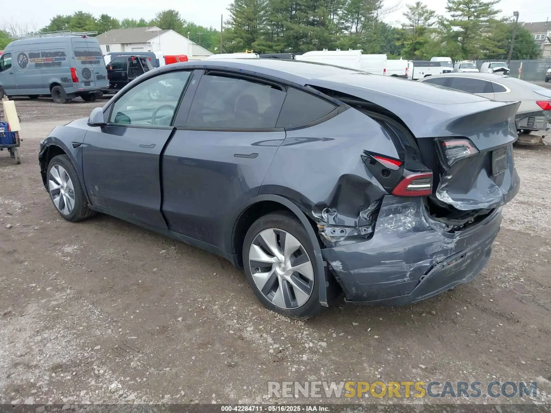 3 Фотография поврежденного автомобиля 7SAYGDEE9PA130624 TESLA MODEL Y 2023