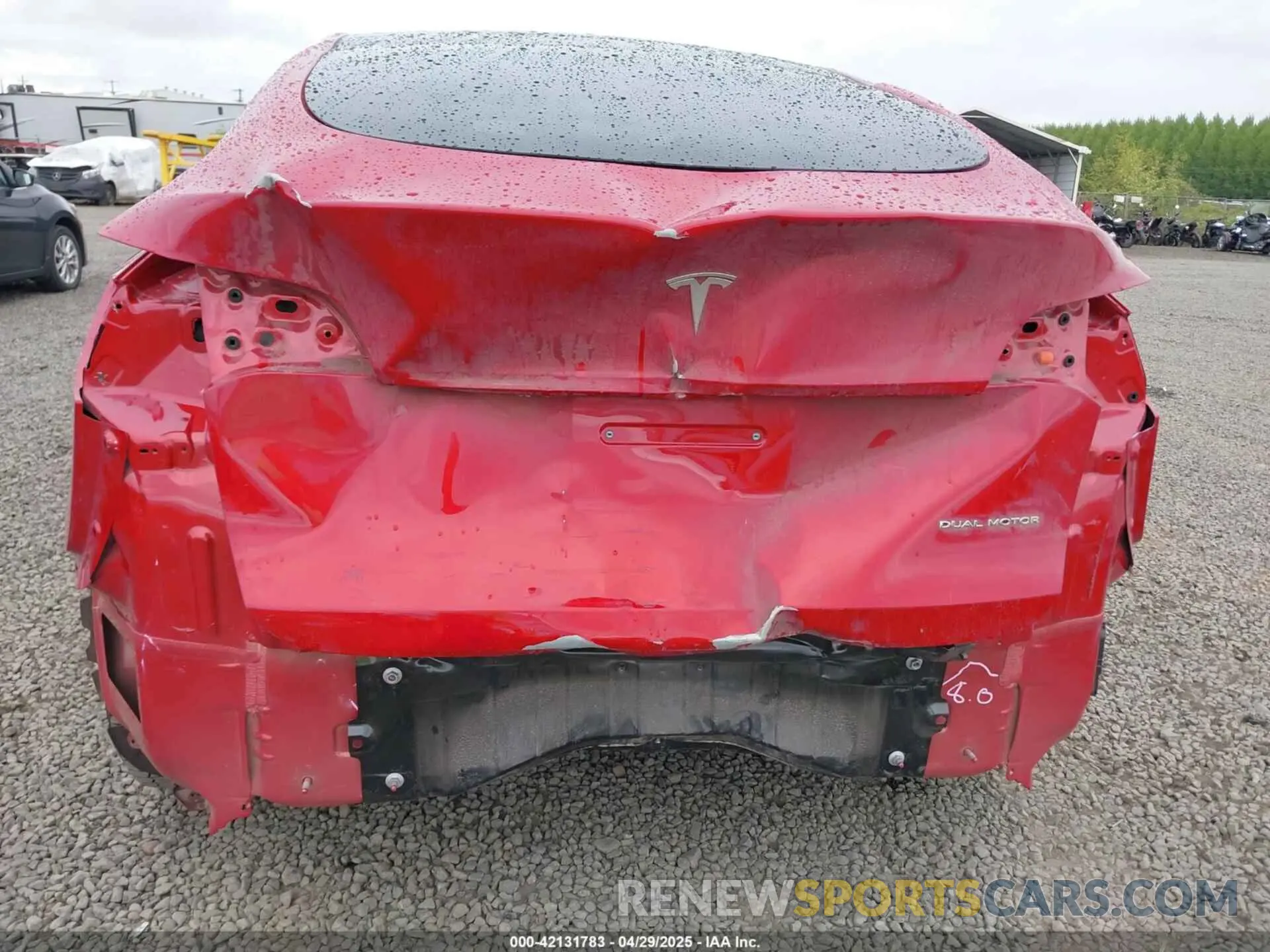 6 Photograph of a damaged car 7SAYGDEE9PA145947 TESLA MODEL Y 2023