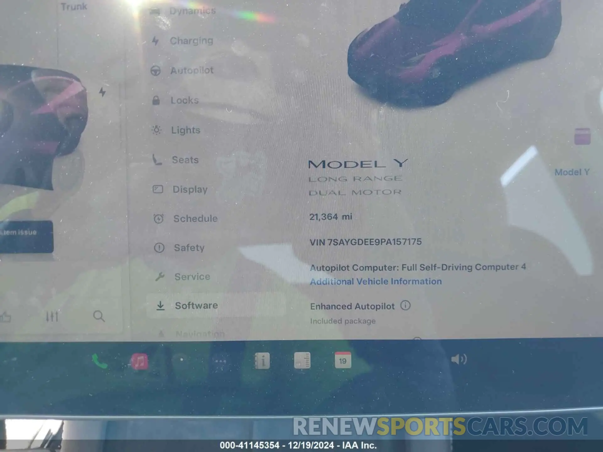 15 Photograph of a damaged car 7SAYGDEE9PA157175 TESLA MODEL Y 2023