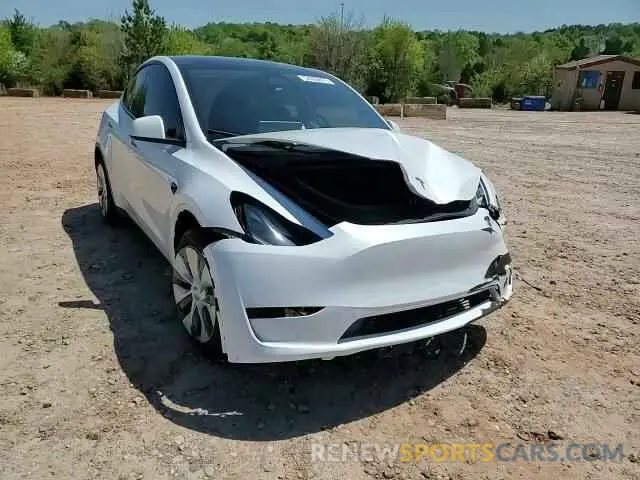 10 Photograph of a damaged car 7SAYGDEE9PA173439 TESLA MODEL Y 2023