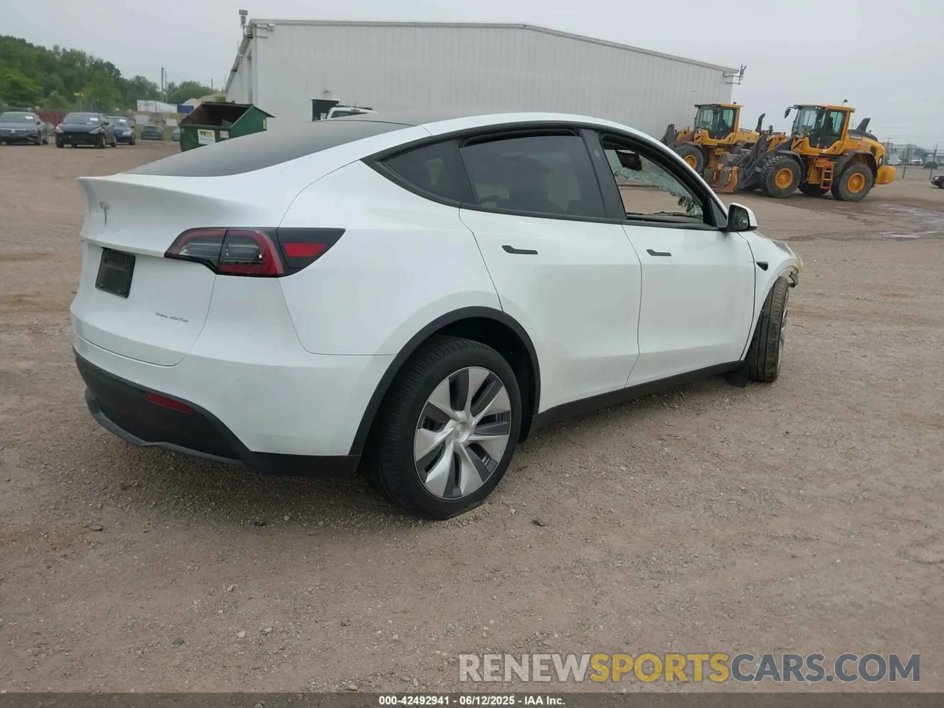 4 Photograph of a damaged car 7SAYGDEE9PA193528 TESLA MODEL Y 2023