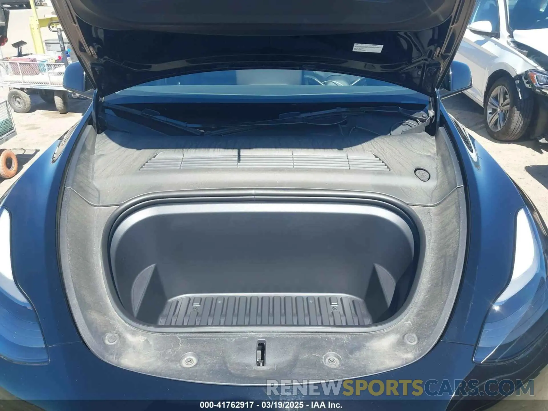 10 Фотография поврежденного автомобиля 7SAYGDEE9PF591096 TESLA MODEL Y 2023