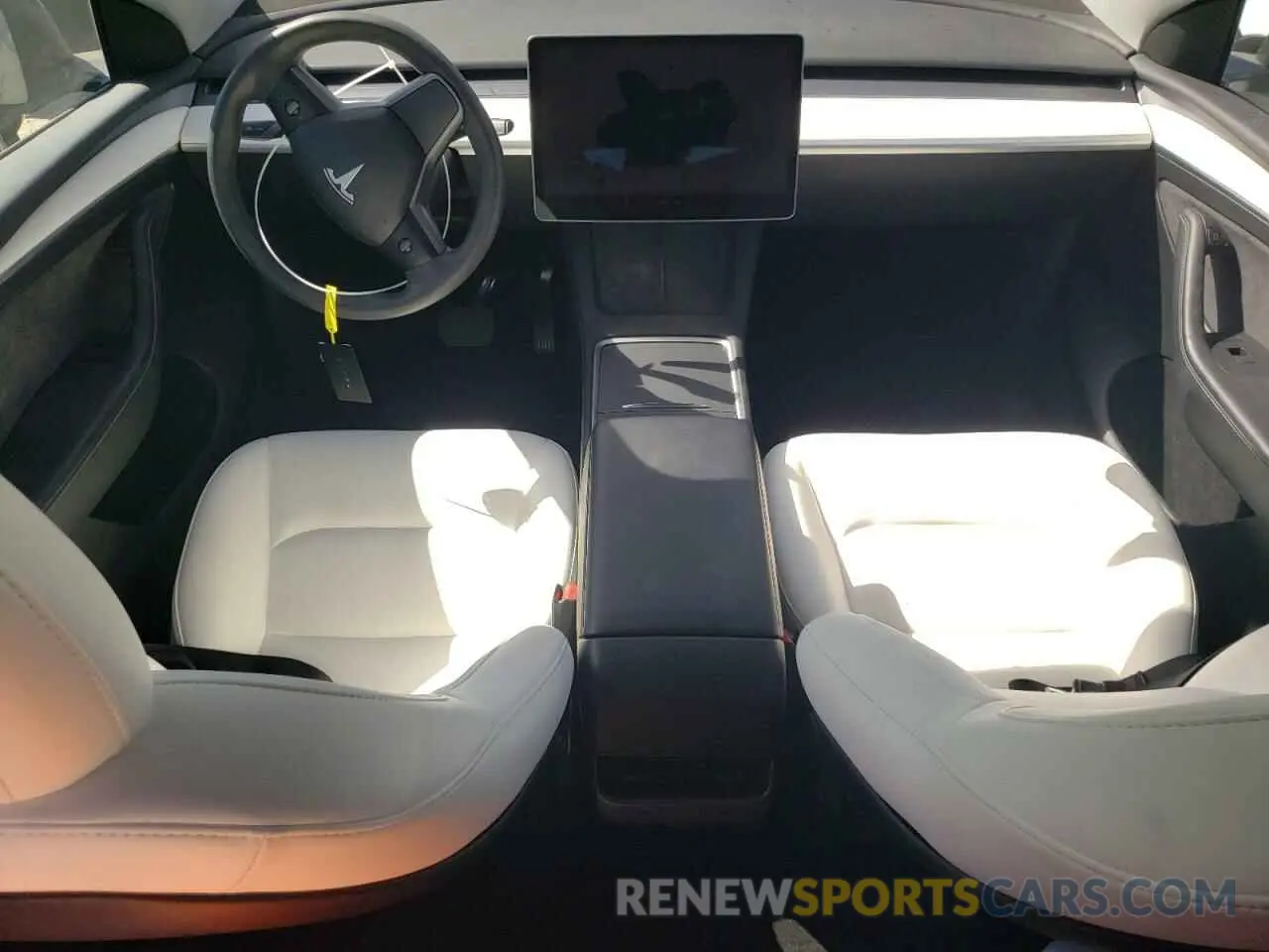 8 Photograph of a damaged car 7SAYGDEE9PF608303 TESLA MODEL Y 2023