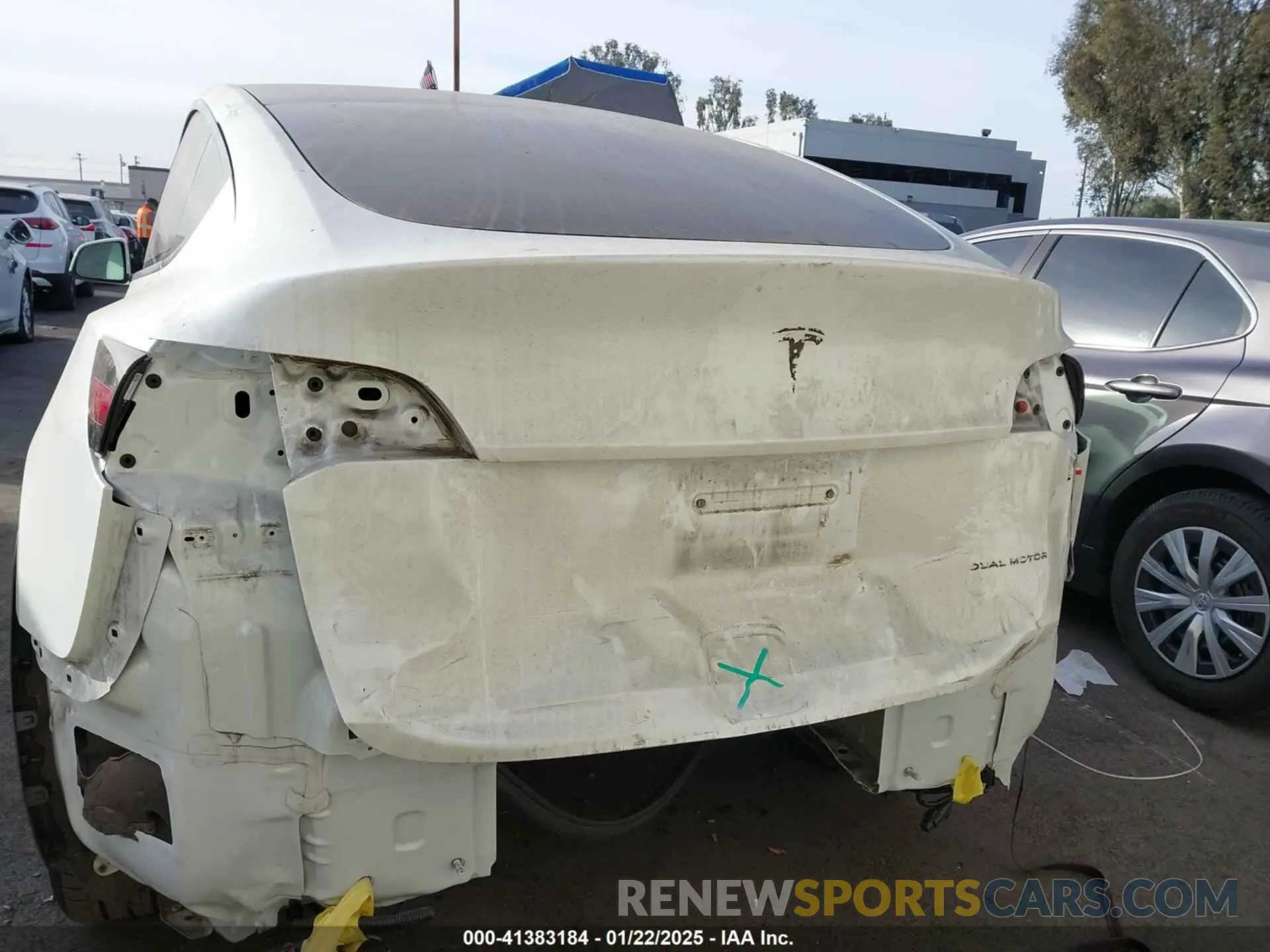 16 Фотография поврежденного автомобиля 7SAYGDEE9PF623285 TESLA MODEL Y 2023