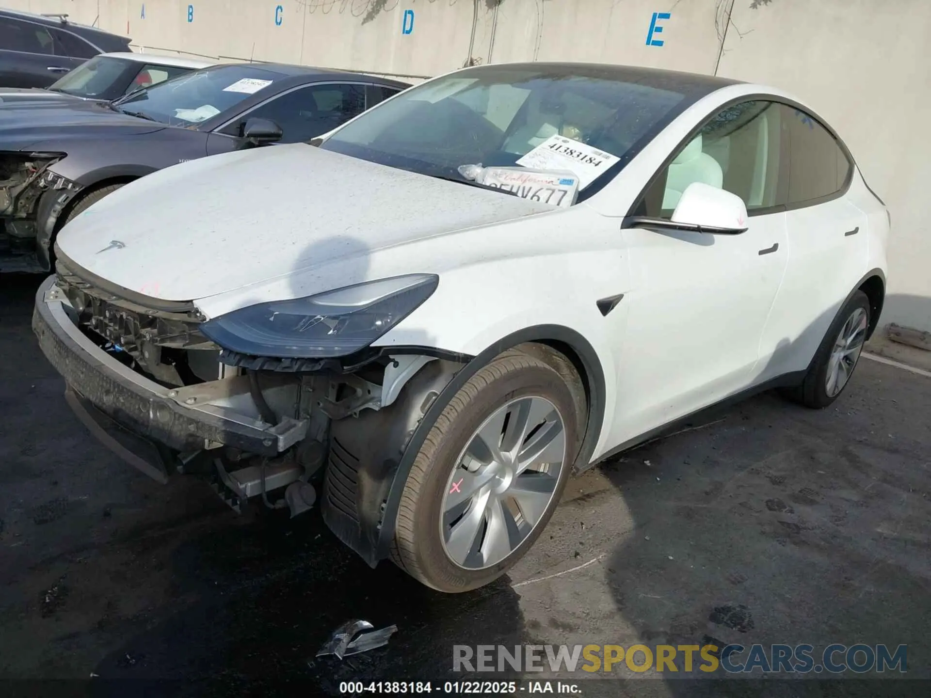 2 Фотография поврежденного автомобиля 7SAYGDEE9PF623285 TESLA MODEL Y 2023