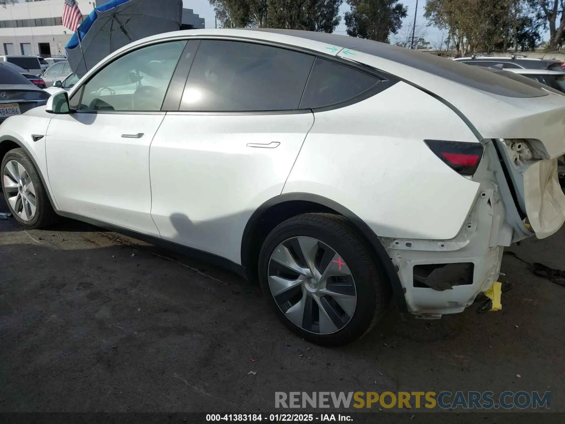 3 Фотография поврежденного автомобиля 7SAYGDEE9PF623285 TESLA MODEL Y 2023