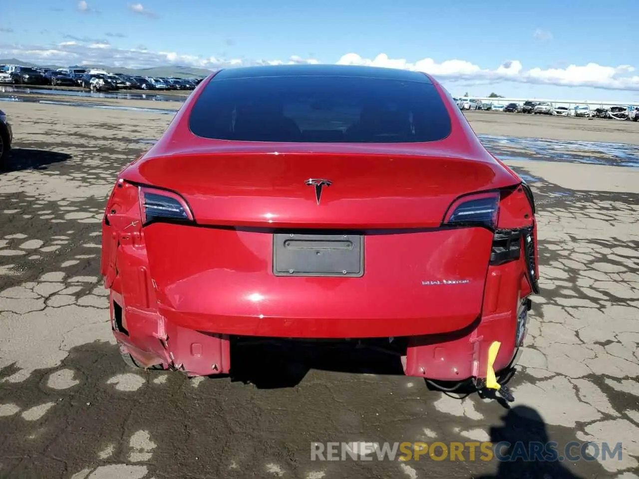 6 Photograph of a damaged car 7SAYGDEE9PF627238 TESLA MODEL Y 2023