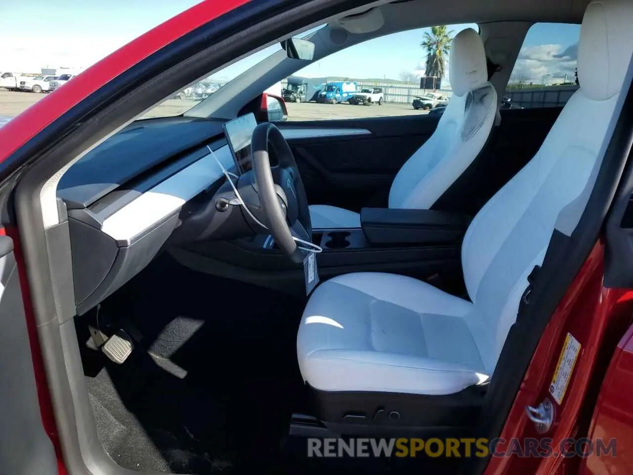 7 Photograph of a damaged car 7SAYGDEE9PF627238 TESLA MODEL Y 2023