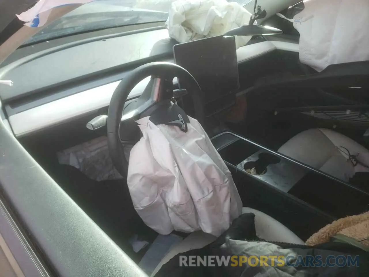 8 Photograph of a damaged car 7SAYGDEE9PF631306 TESLA MODEL Y 2023