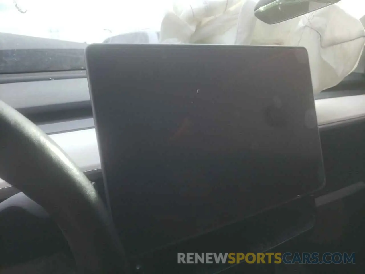 9 Photograph of a damaged car 7SAYGDEE9PF631306 TESLA MODEL Y 2023