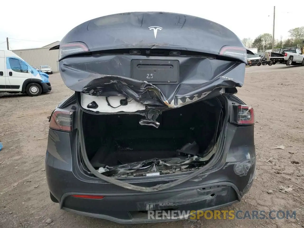6 Фотография поврежденного автомобиля 7SAYGDEE9PF685530 TESLA MODEL Y 2023