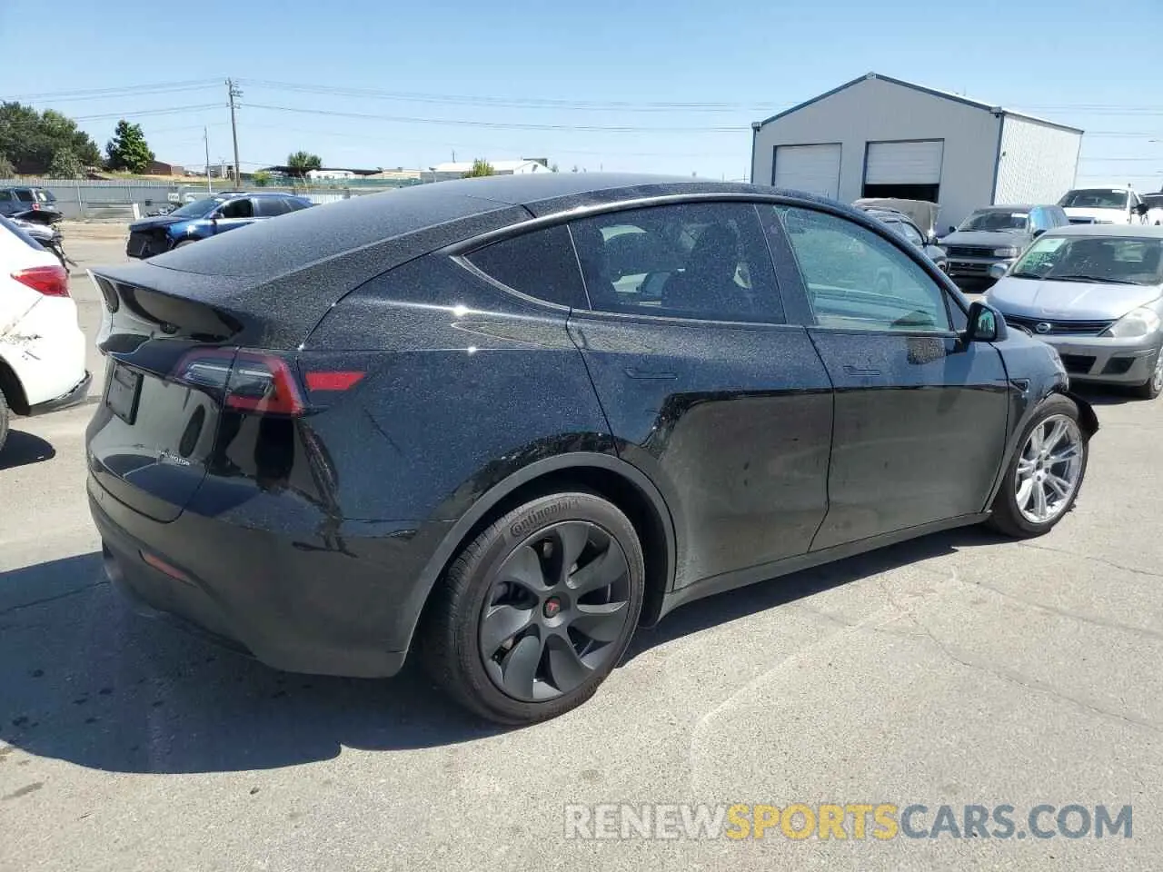3 Фотография поврежденного автомобиля 7SAYGDEE9PF686242 TESLA MODEL Y 2023