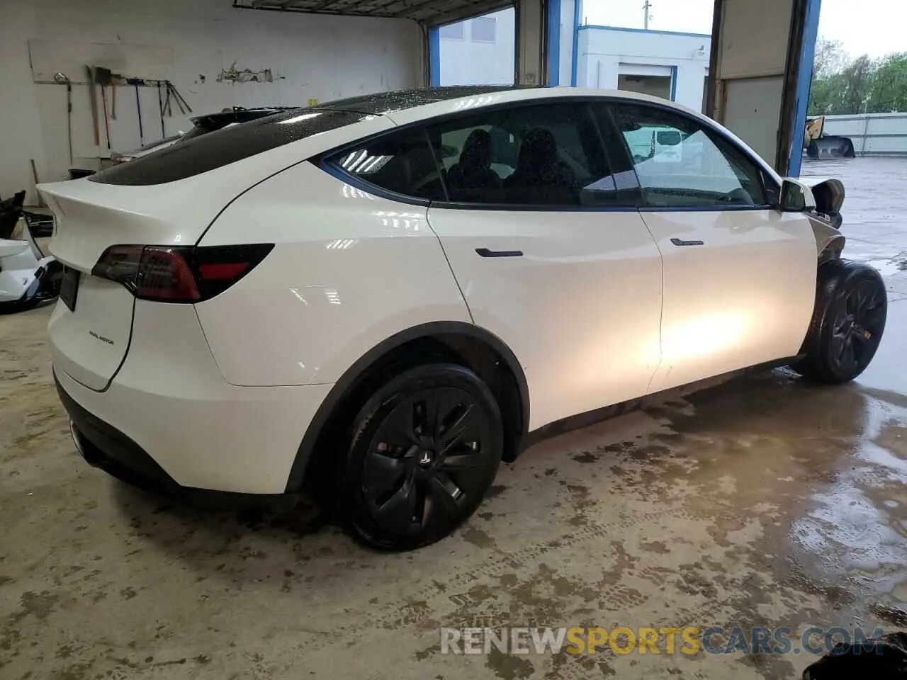 3 Photograph of a damaged car 7SAYGDEE9PF805214 TESLA MODEL Y 2023