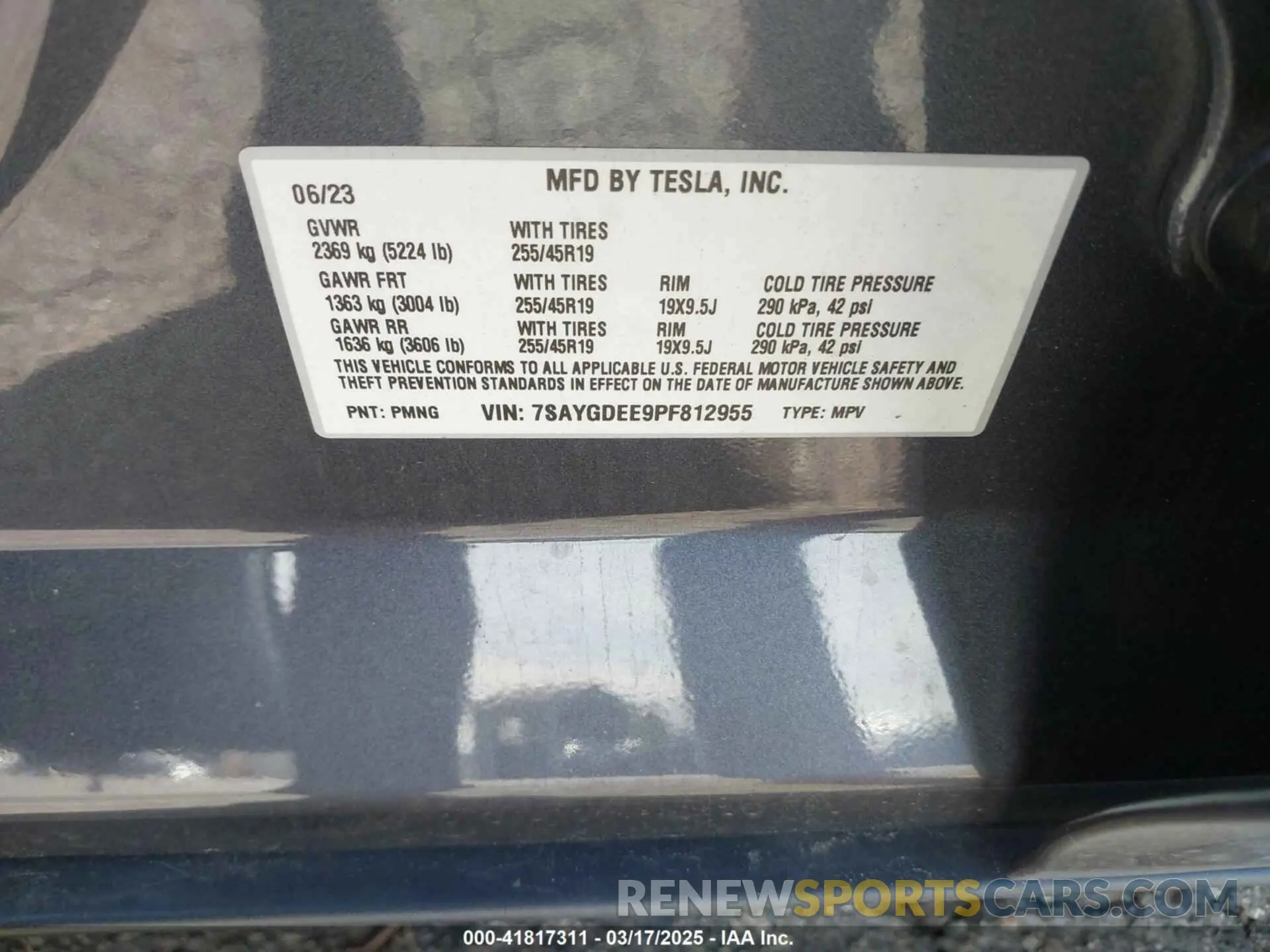 9 Photograph of a damaged car 7SAYGDEE9PF812955 TESLA MODEL Y 2023