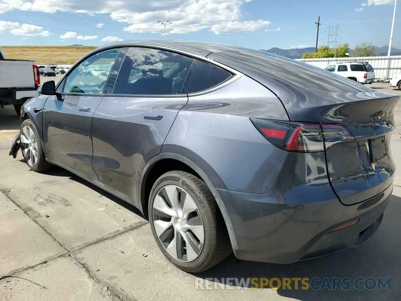 2 Photograph of a damaged car 7SAYGDEE9PF838911 TESLA MODEL Y 2023