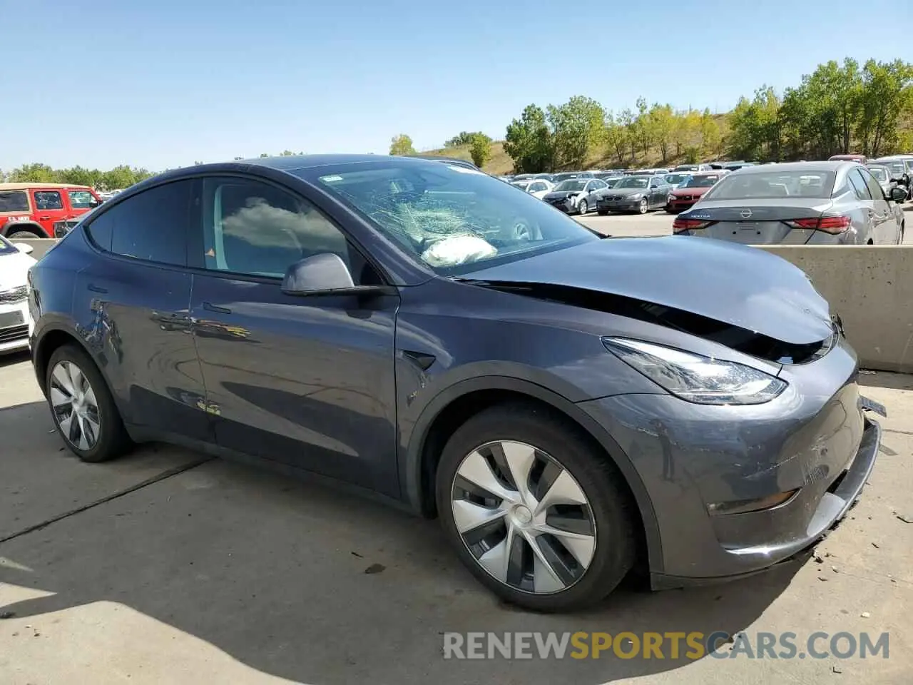 4 Photograph of a damaged car 7SAYGDEE9PF838911 TESLA MODEL Y 2023