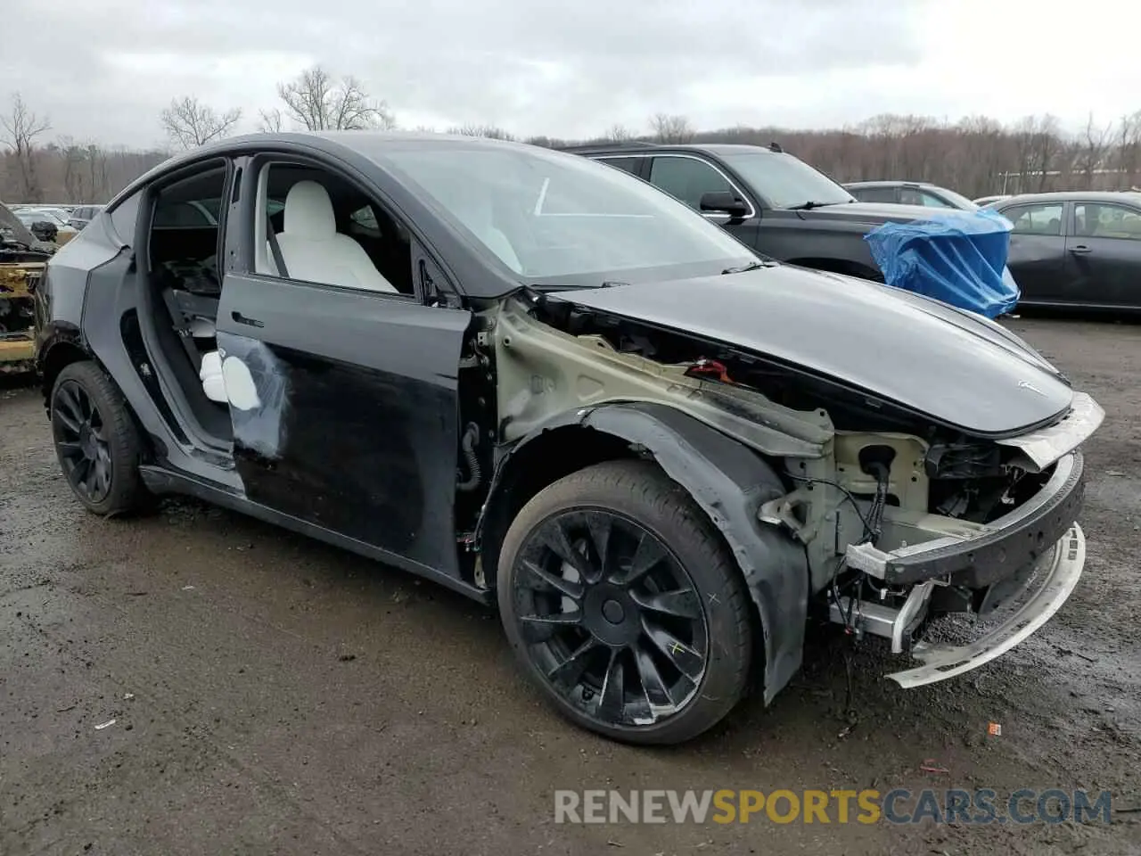 4 Фотография поврежденного автомобиля 7SAYGDEE9PF845888 TESLA MODEL Y 2023