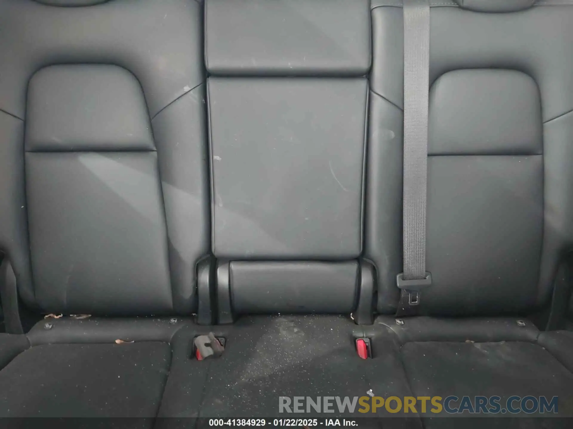 8 Photograph of a damaged car 7SAYGDEE9PF874484 TESLA MODEL Y 2023