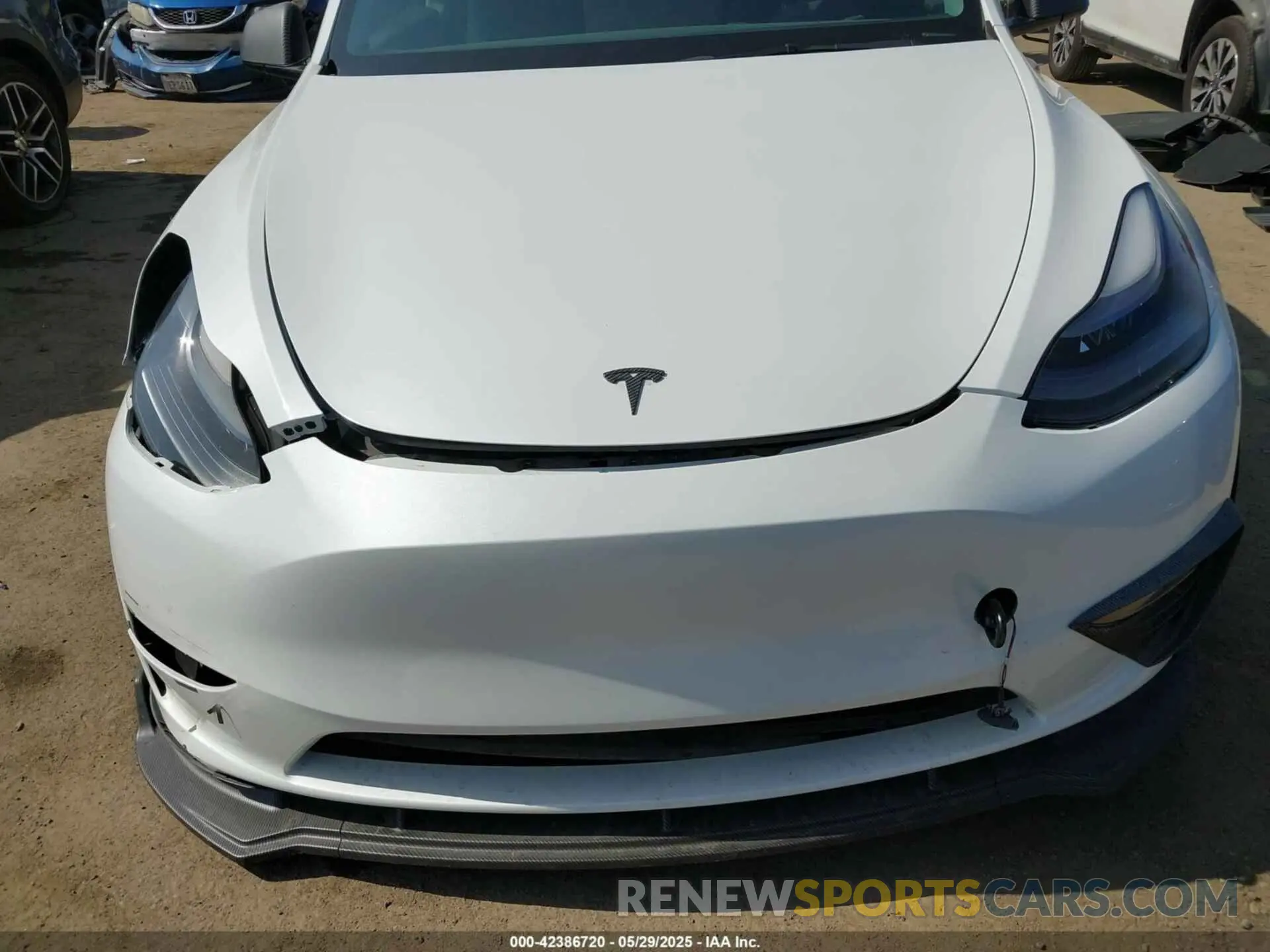 6 Photograph of a damaged car 7SAYGDEE9PF887283 TESLA MODEL Y 2023