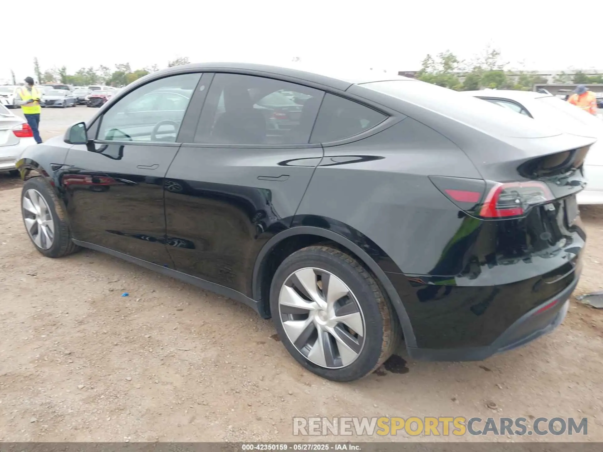 3 Photograph of a damaged car 7SAYGDEEXPA044335 TESLA MODEL Y 2023