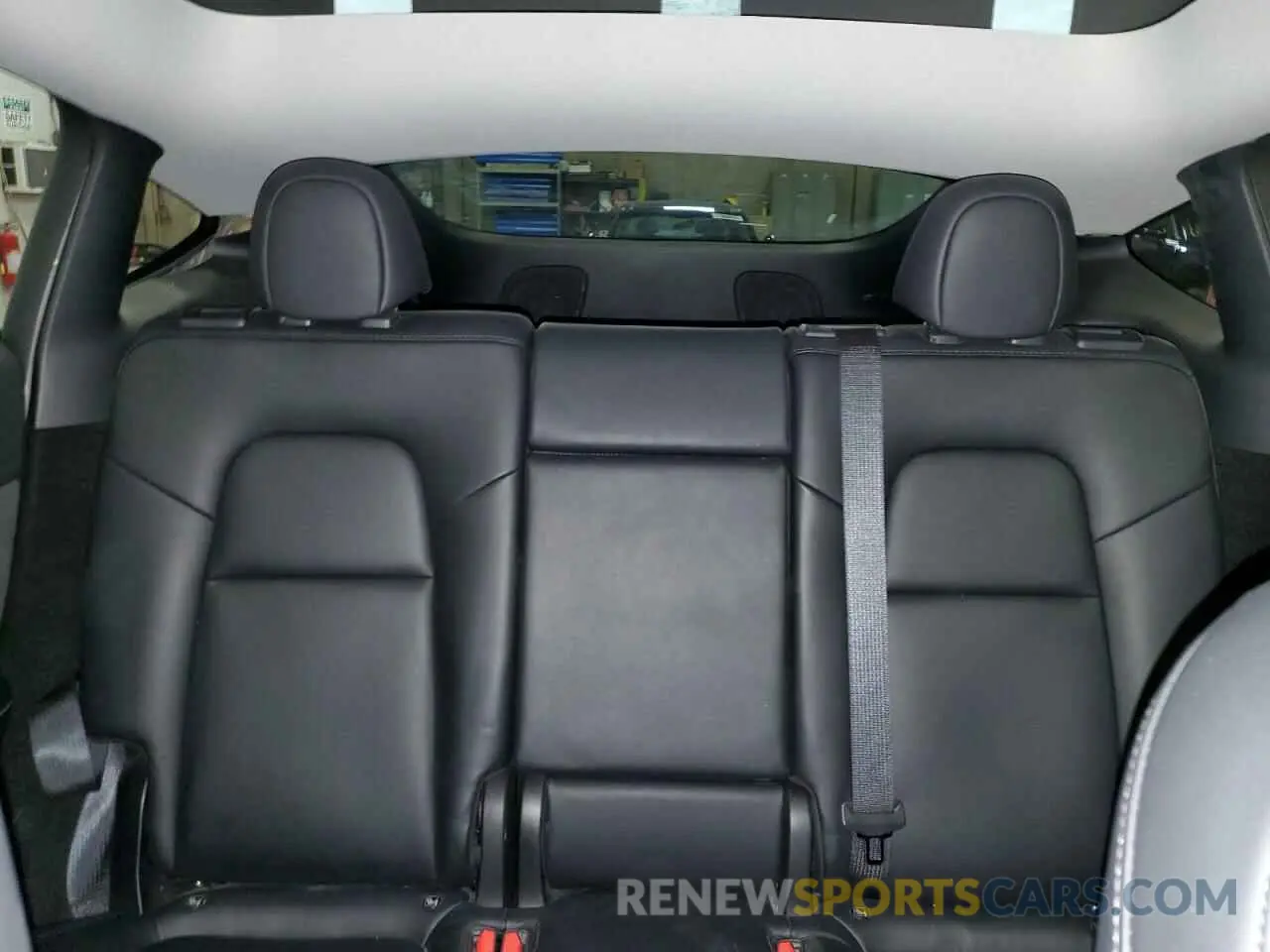 10 Photograph of a damaged car 7SAYGDEEXPA074208 TESLA MODEL Y 2023