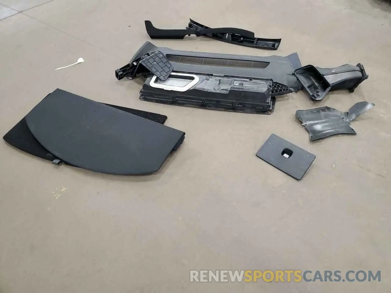 15 Photograph of a damaged car 7SAYGDEEXPA074208 TESLA MODEL Y 2023