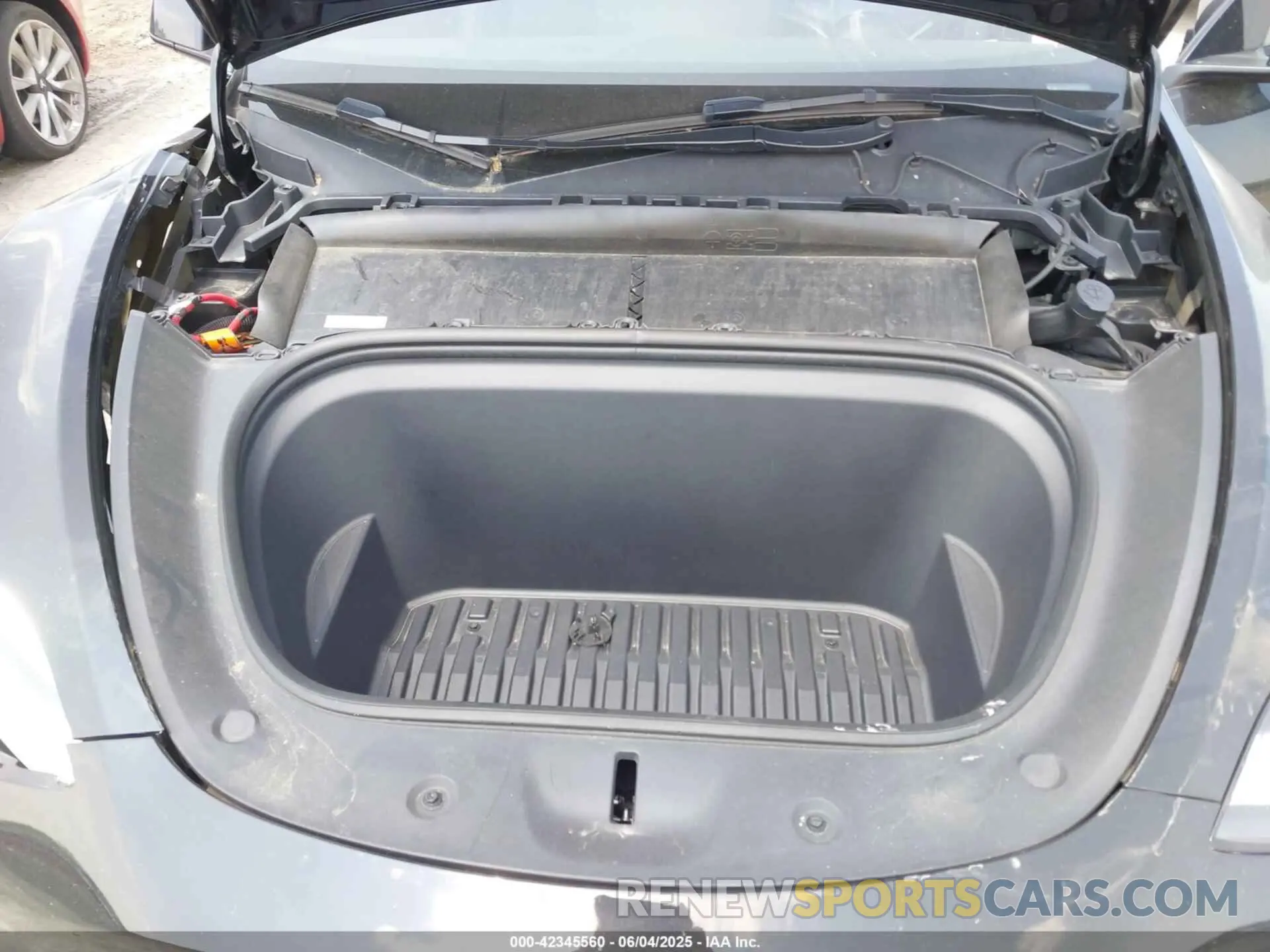 10 Photograph of a damaged car 7SAYGDEEXPA083135 TESLA MODEL Y 2023
