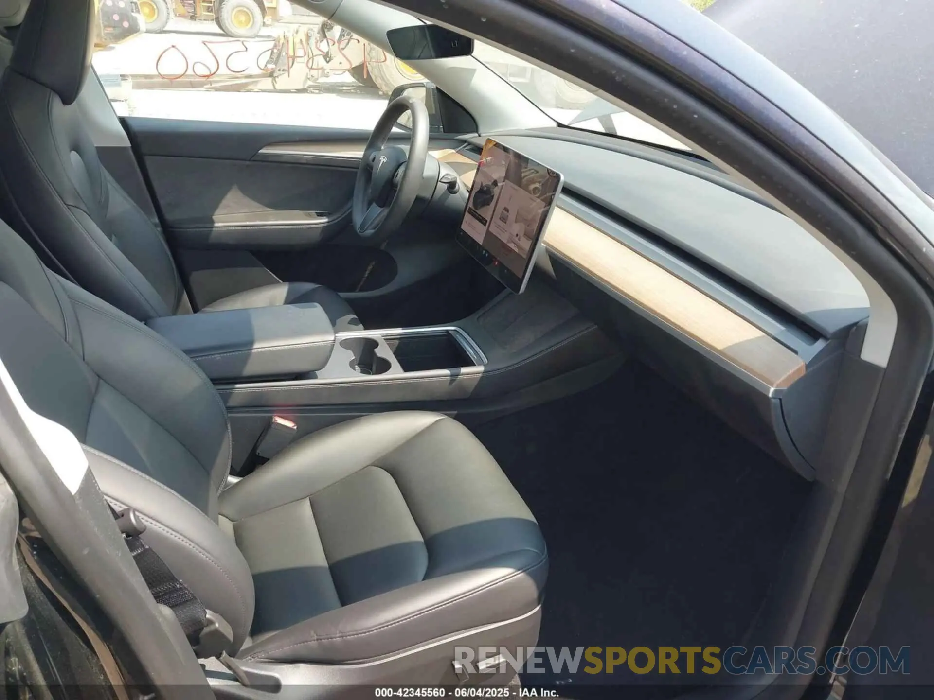 5 Photograph of a damaged car 7SAYGDEEXPA083135 TESLA MODEL Y 2023