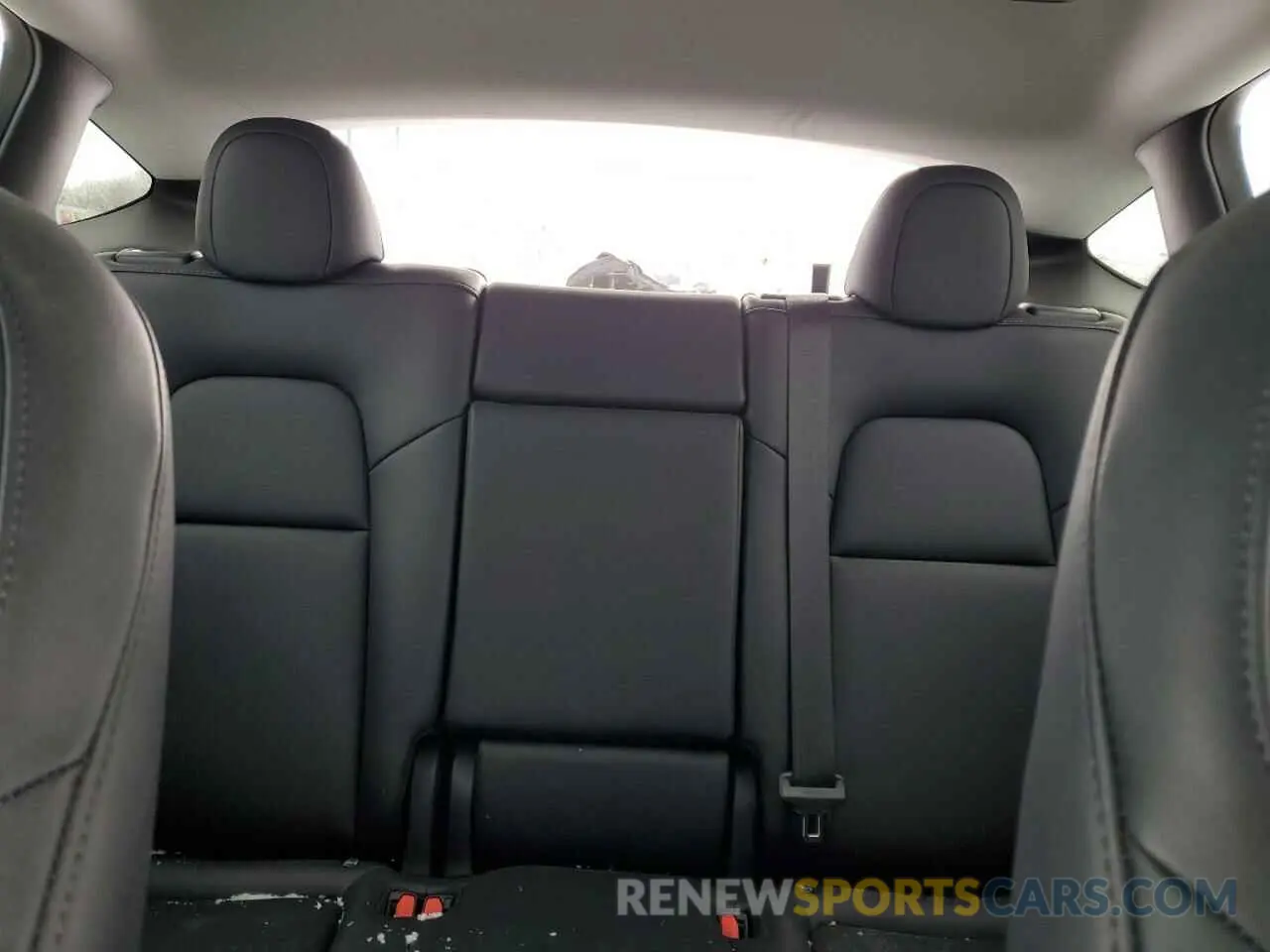 10 Photograph of a damaged car 7SAYGDEEXPA098797 TESLA MODEL Y 2023