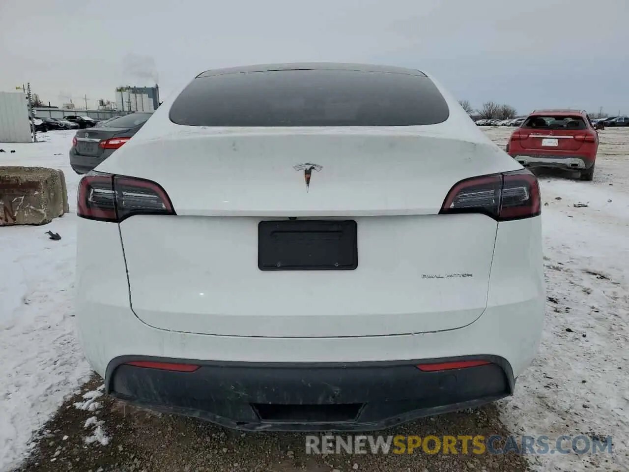 6 Photograph of a damaged car 7SAYGDEEXPA098797 TESLA MODEL Y 2023