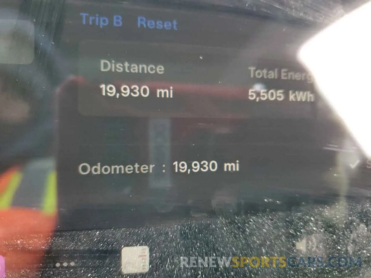 9 Photograph of a damaged car 7SAYGDEEXPA098797 TESLA MODEL Y 2023
