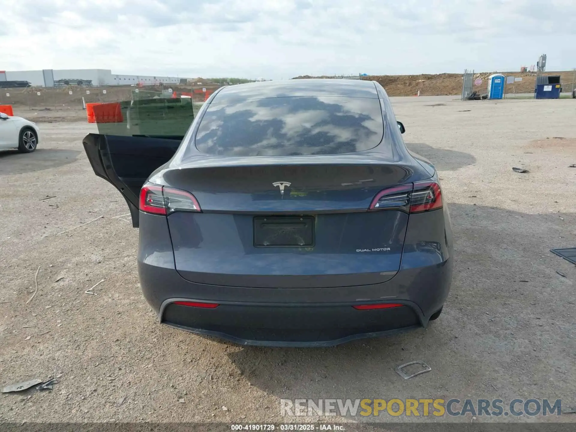 15 Фотография поврежденного автомобиля 7SAYGDEEXPA124203 TESLA MODEL Y 2023