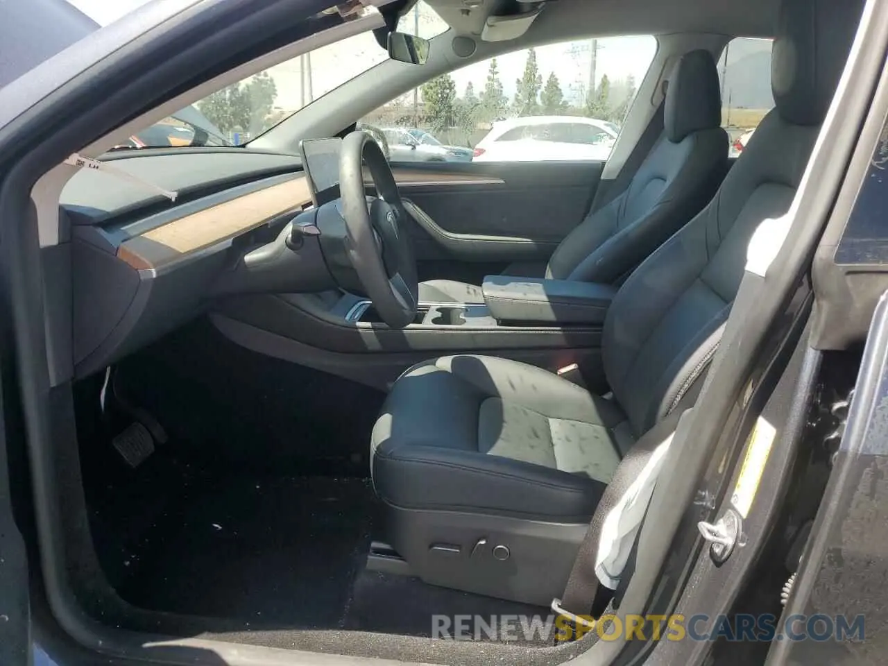 7 Photograph of a damaged car 7SAYGDEEXPA157332 TESLA MODEL Y 2023