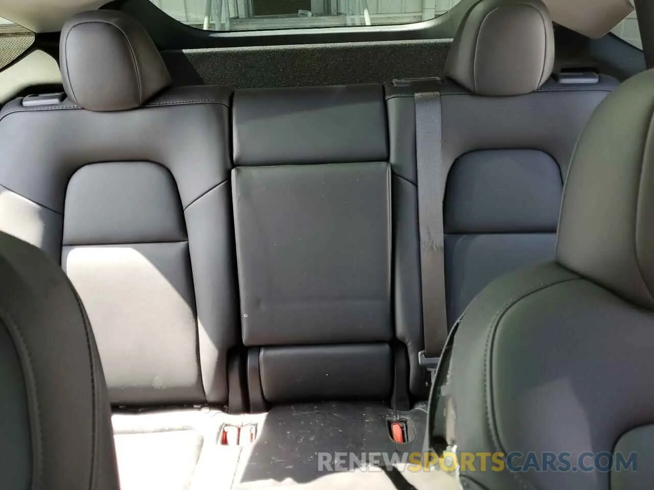 10 Photograph of a damaged car 7SAYGDEEXPA162918 TESLA MODEL Y 2023