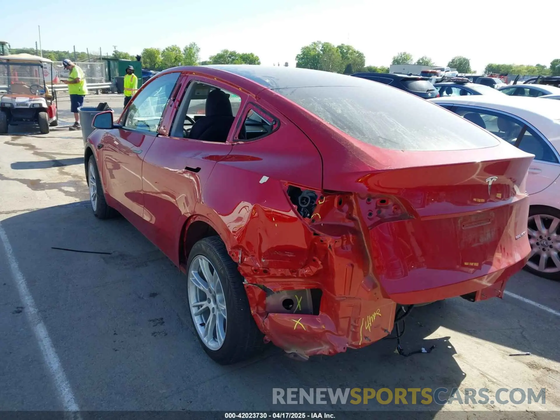 3 Фотография поврежденного автомобиля 7SAYGDEEXPA182702 TESLA MODEL Y 2023