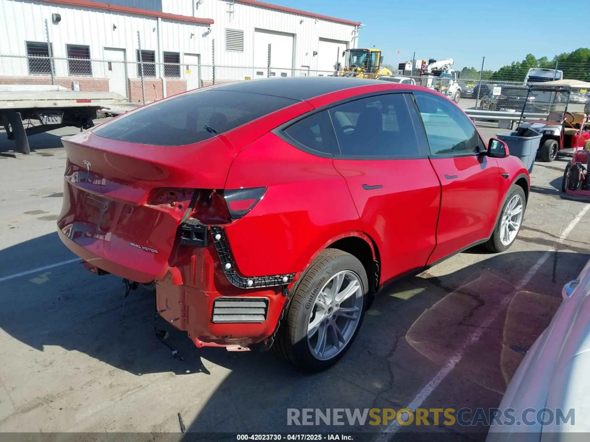 4 Фотография поврежденного автомобиля 7SAYGDEEXPA182702 TESLA MODEL Y 2023