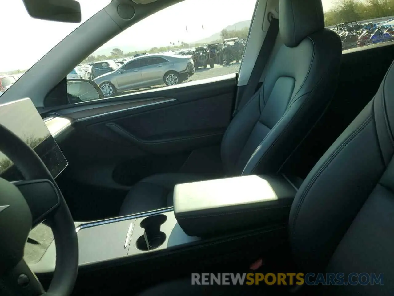 7 Photograph of a damaged car 7SAYGDEEXPF609525 TESLA MODEL Y 2023