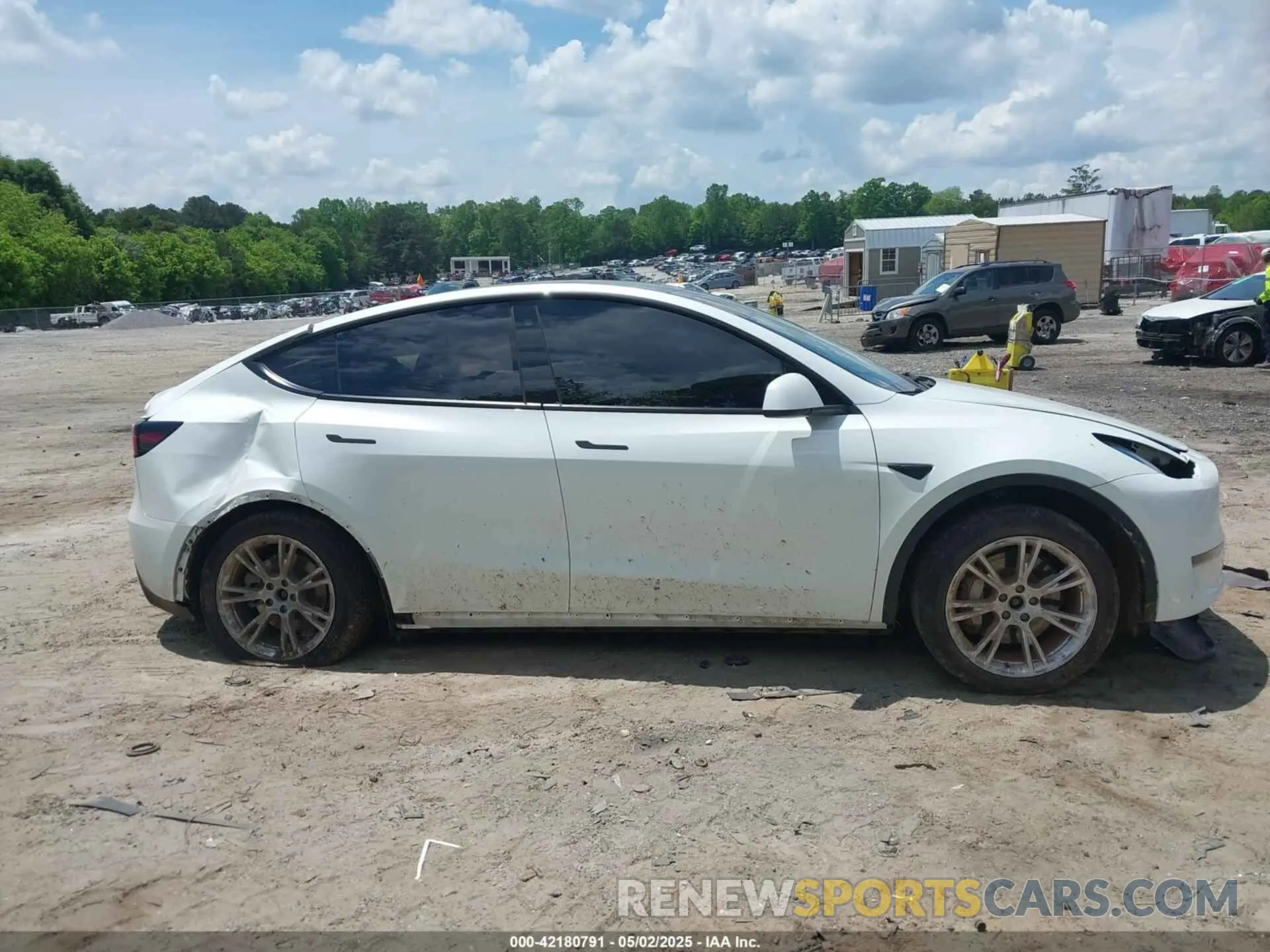 13 Photograph of a damaged car 7SAYGDEEXPF662919 TESLA MODEL Y 2023