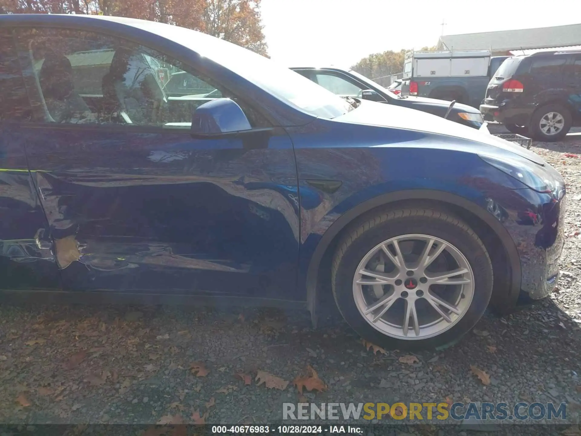 21 Photograph of a damaged car 7SAYGDEEXPF671507 TESLA MODEL Y 2023