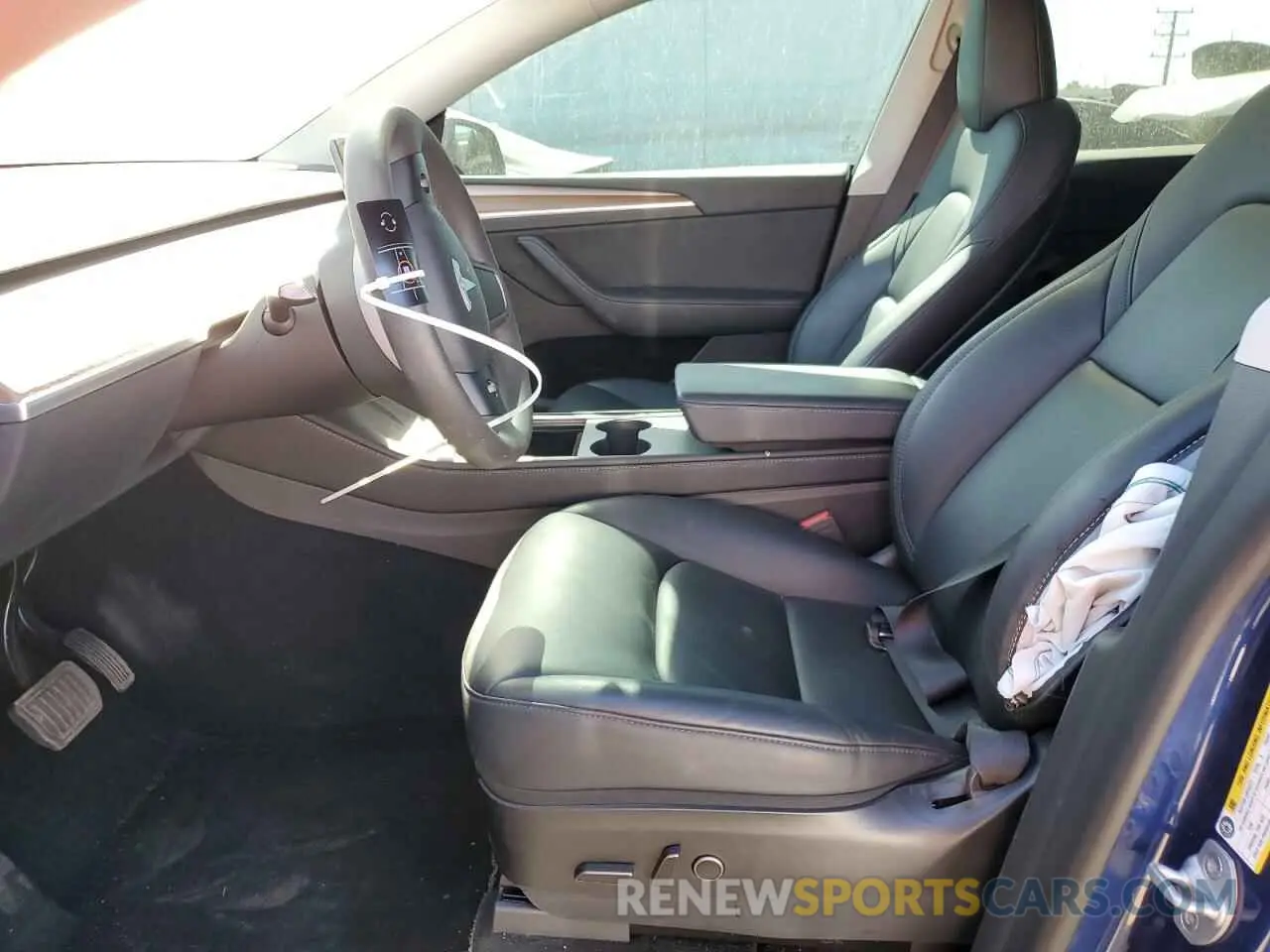7 Photograph of a damaged car 7SAYGDEEXPF695208 TESLA MODEL Y 2023