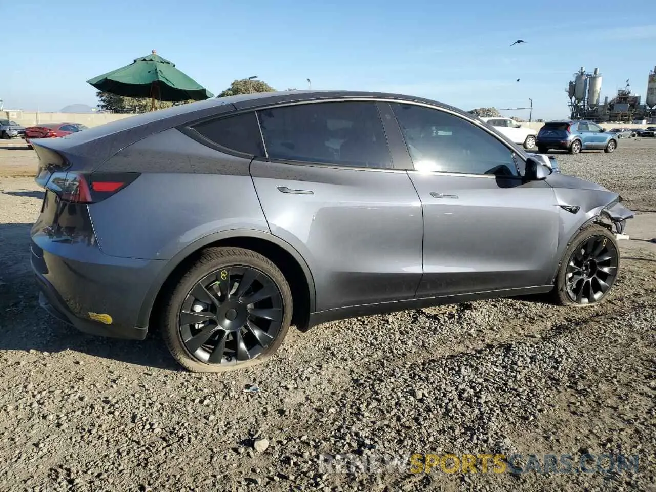 3 Photograph of a damaged car 7SAYGDEEXPF747873 TESLA MODEL Y 2023