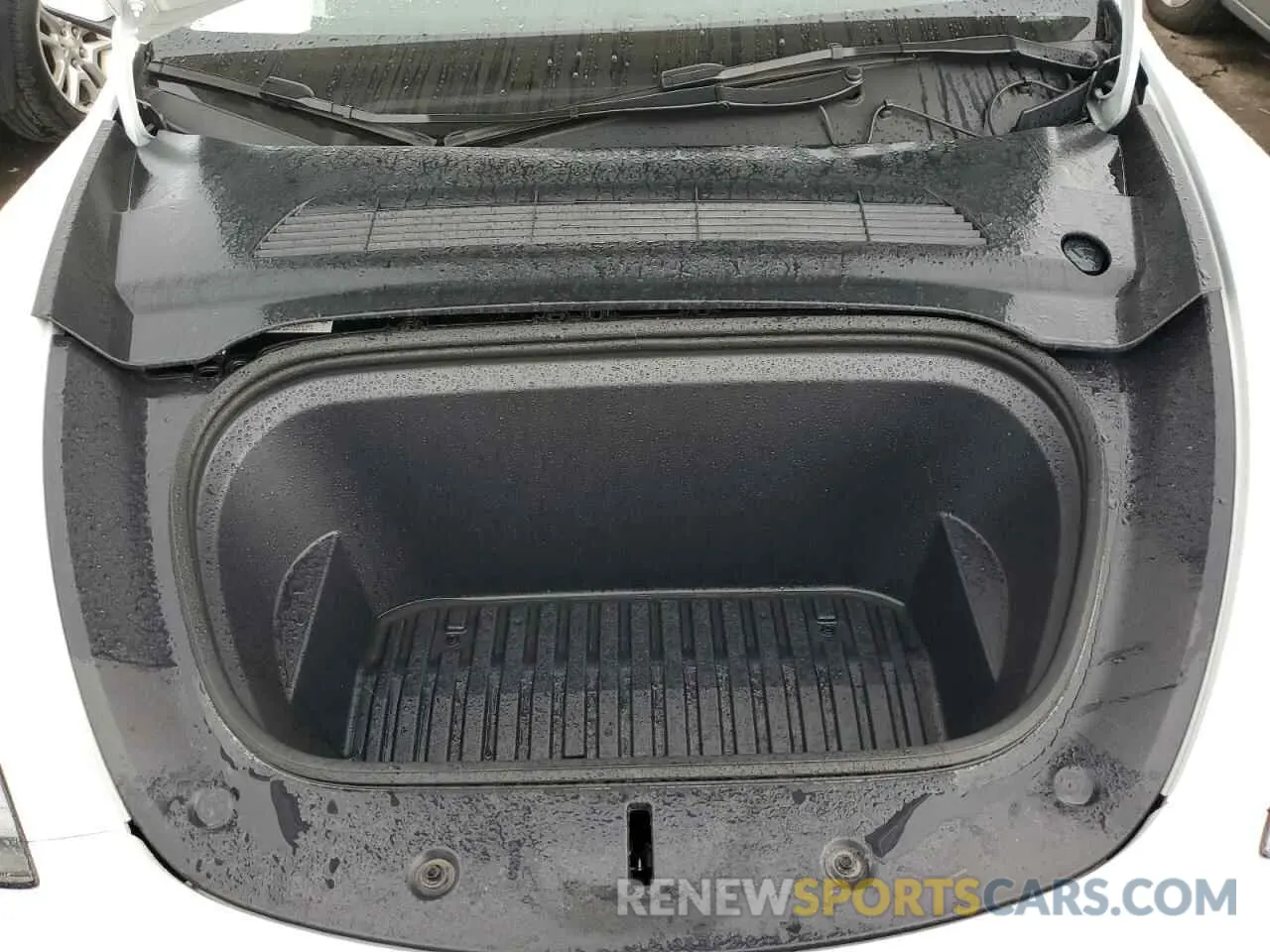 11 Photograph of a damaged car 7SAYGDEEXPF749638 TESLA MODEL Y 2023