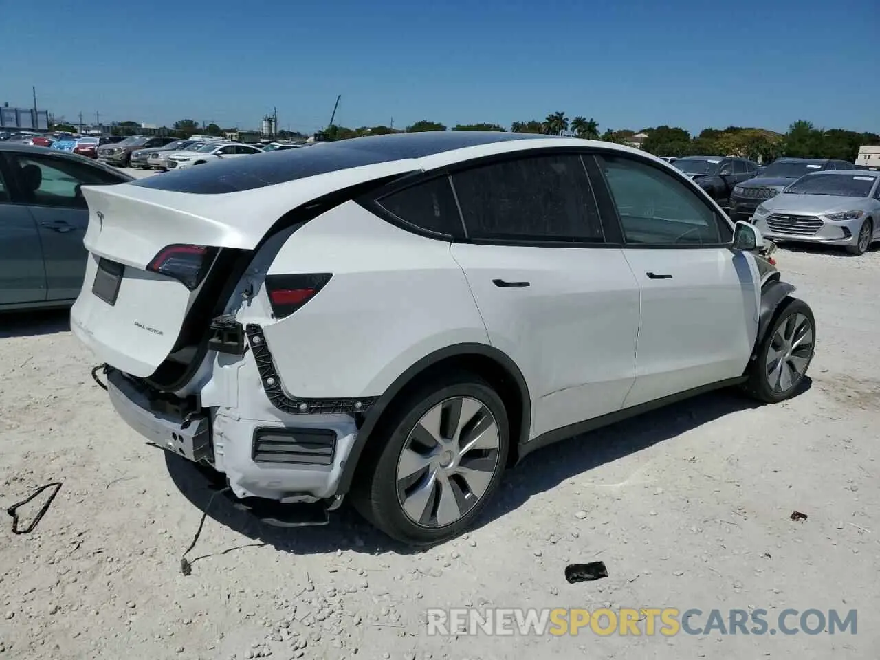 3 Photograph of a damaged car 7SAYGDEEXPF770800 TESLA MODEL Y 2023